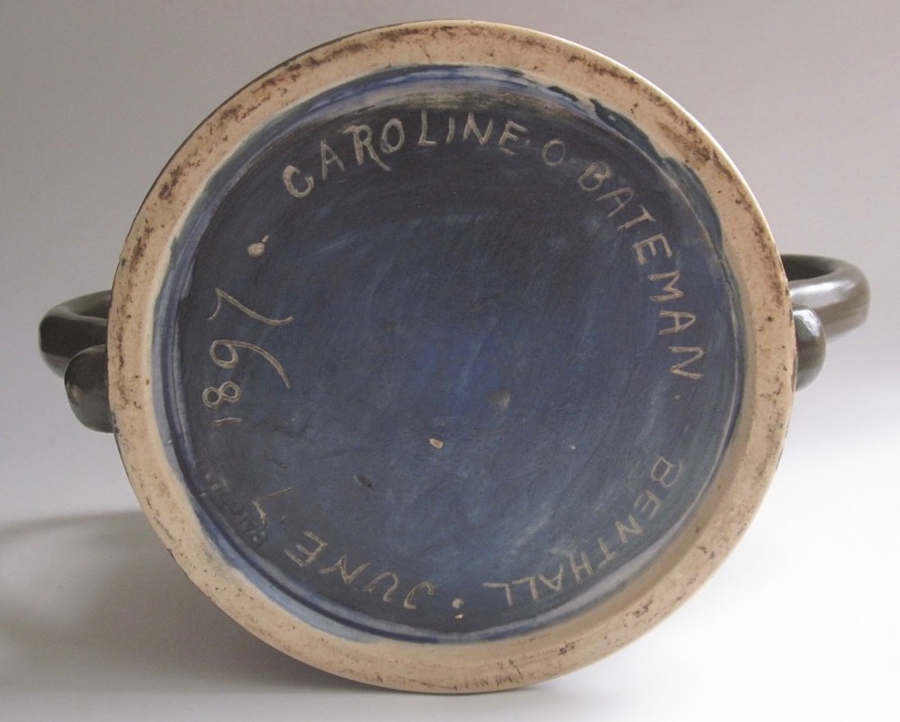 CAROLINE BATEMAN / green 07